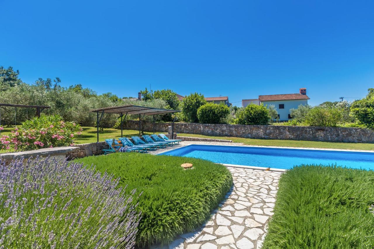 Holiday House Dajana Strilcici Exteriér fotografie