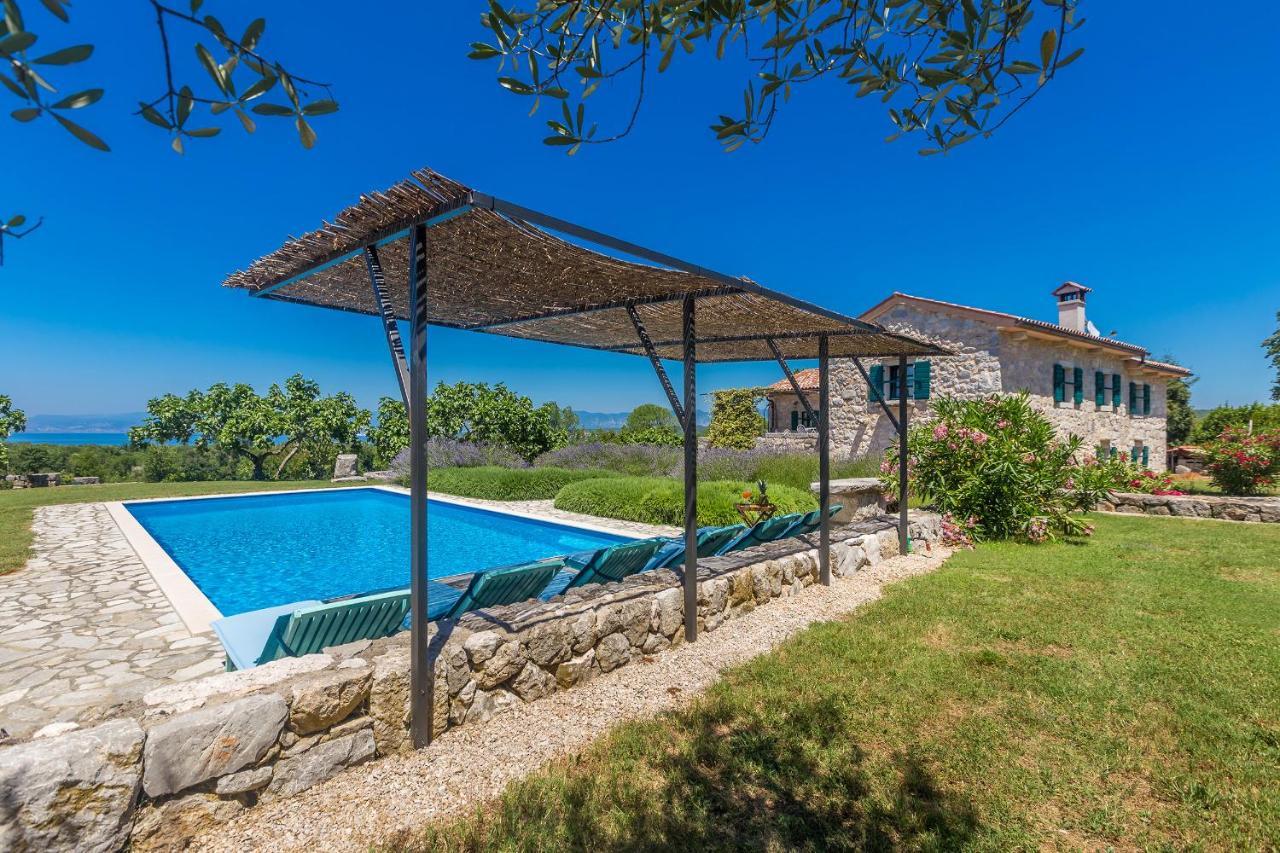 Holiday House Dajana Strilcici Exteriér fotografie
