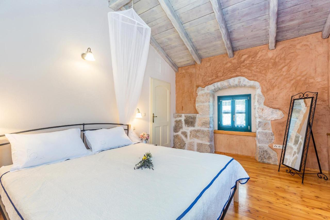Holiday House Dajana Strilcici Exteriér fotografie
